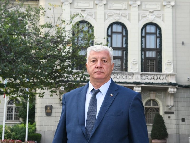 Никога не съм влизал в задкулисие, заяви кметът на Пловдив