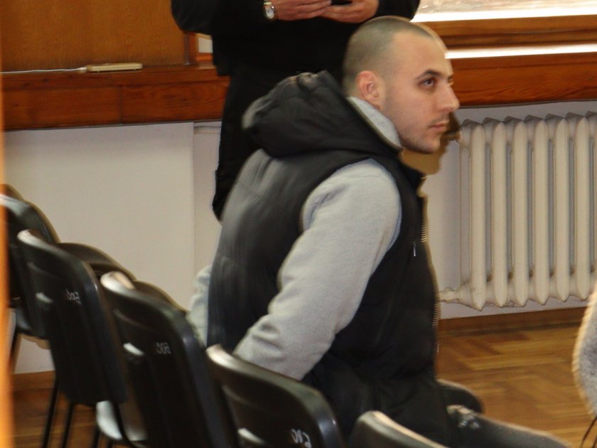 27-годишният Йовчо Николов, който според разследващите е извършил въоръжен грабеж