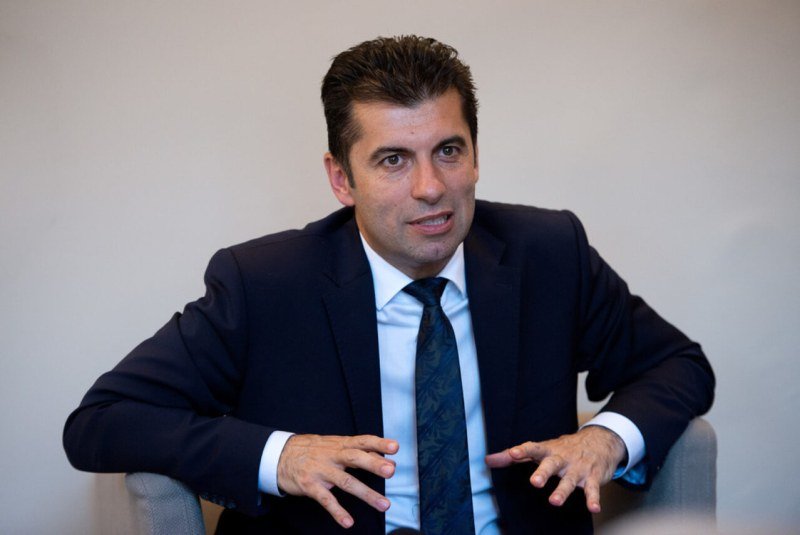 Днес българската прокуратура повдигна обвинение, че български министър е следвал