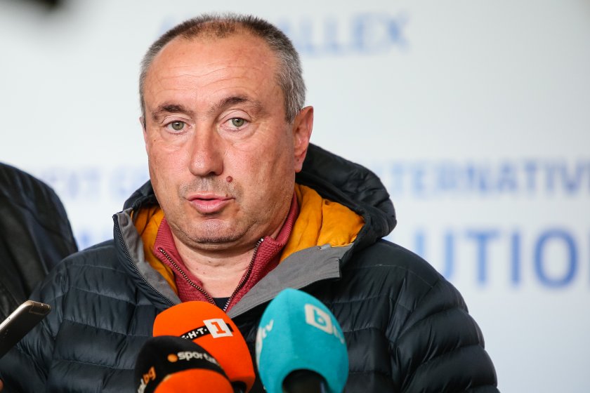 Мъри Стоилов: Само на "Герена" и в Разград ще има условия за футбол