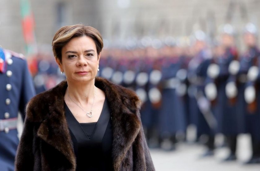 Страната ни преживява най-голямото бедствие за последното столетие. Загиналите са