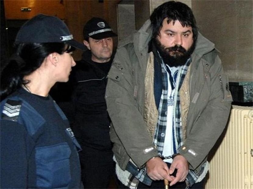 Убил приятелката си, мумифицирал тялото й, а след това три