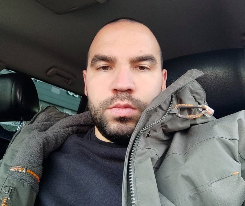 Искаме да разберем името на полицая, арестувал тримата българи на