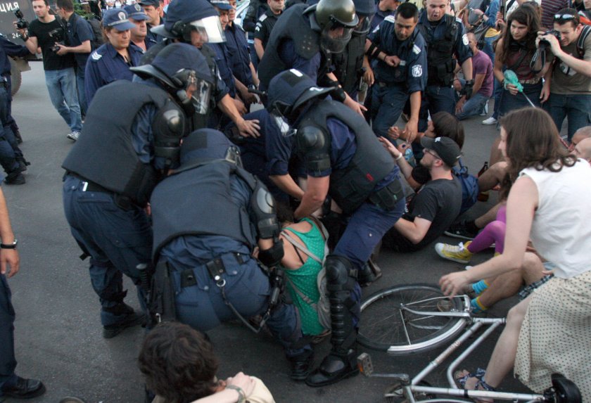 МВР няма да позволи насилие на протестите