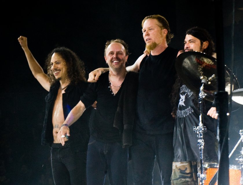 Metallica пръскат луди пари за дарения, дадоха 1,5 млн. евро