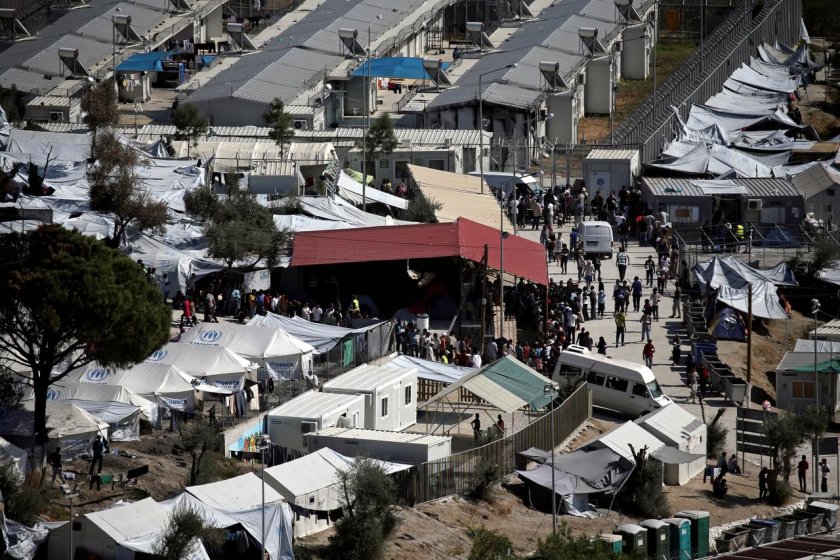 В Гърция ще има два нови мигрантски лагера