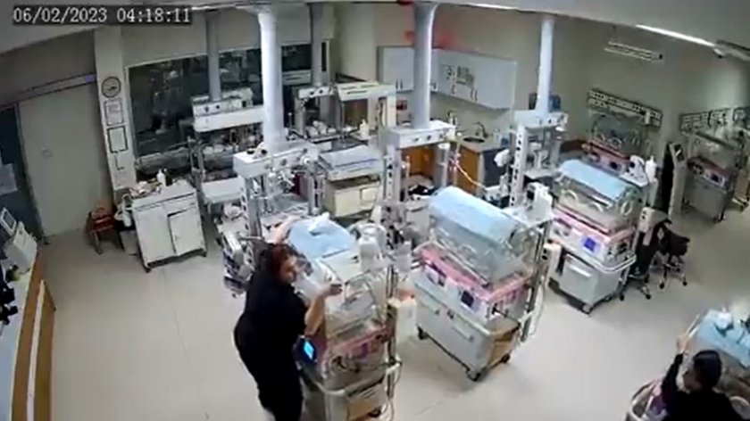 Вместо да избягат уплашени от труса, медицински сестри в болницата