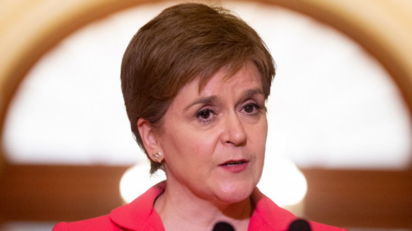 Никола Стърджън подава оставка като първи министър на Шотландия