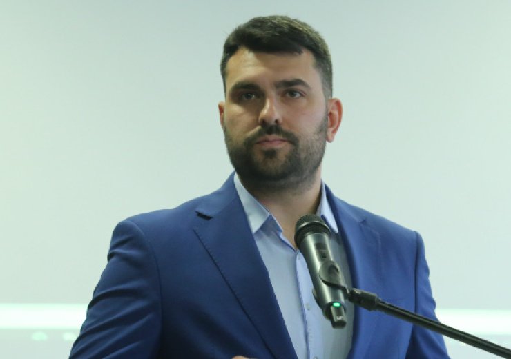 Георг Георгиев: ПП и ДБ се събраха, защото са слаби и неуверени