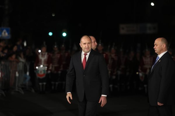 За век и половина България преживя възход, терор, триумфи и