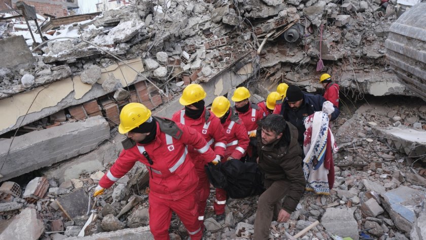 Турция изпрати с аплодисменти чуждестранните спасителни екипи (ВИДЕО)
