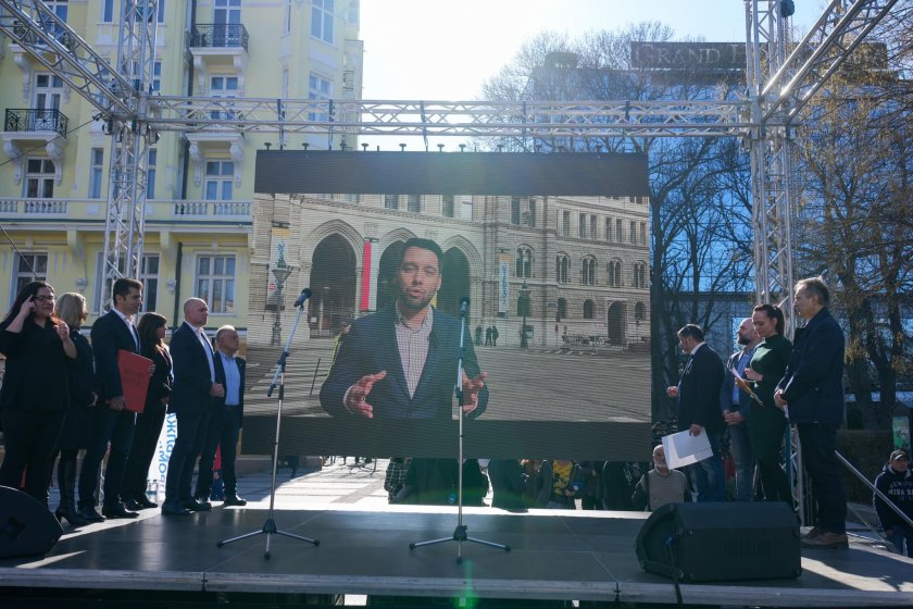 Борис Бонев най-вероятно ще получи подкрепата на новата коалиция между