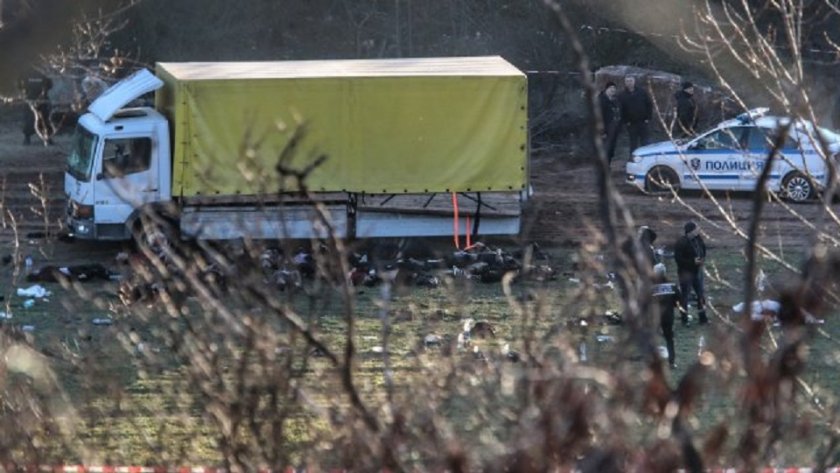 Мигрантите в камиона умирали бавно и мъчително