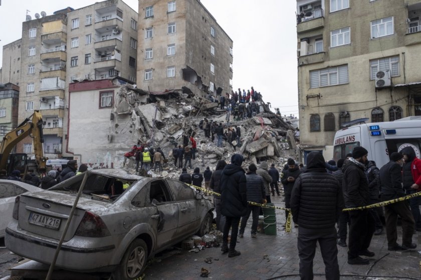Силен трус разлюля Турция отново. Земетресението е магнитуд 4,7 по