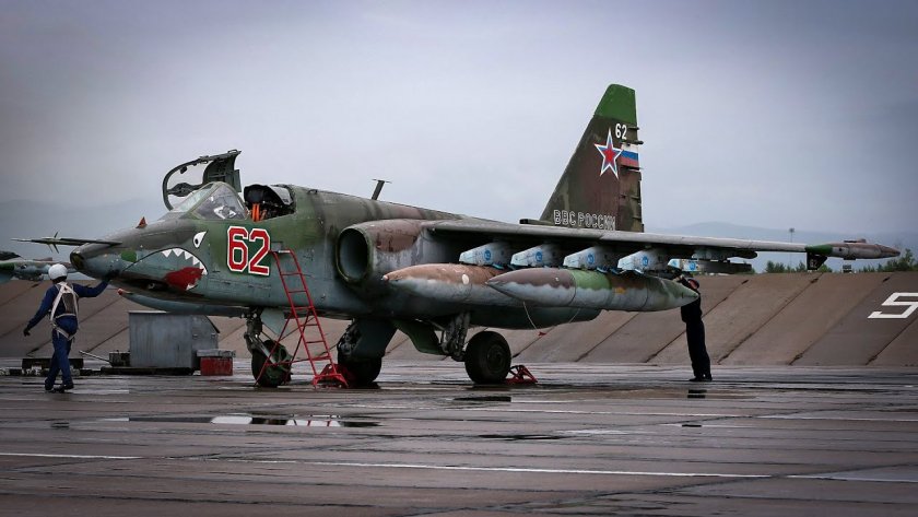 Украинските сили свалиха руски самолет Су-25 с преносима система за противовъздушна отбрана,