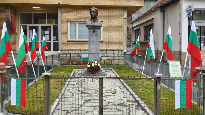 Българите в Босилеград отбелязаха 145 г. Освобождение