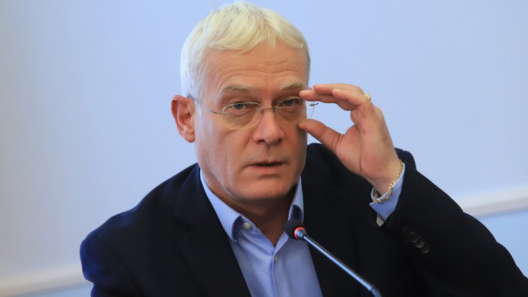 Петко Салчев се озова при Митева и Каримански 