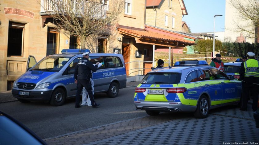 Стрелба край училище в Германия