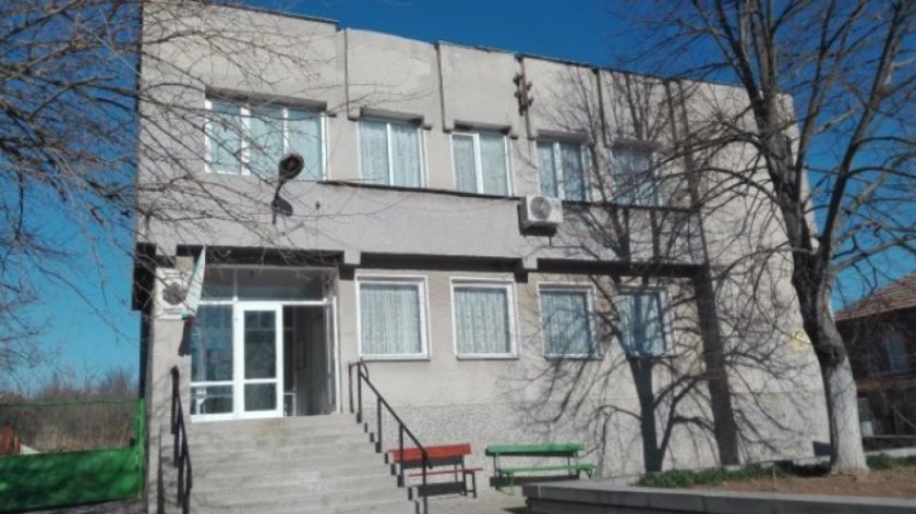 Полицейският участък в Лесово няма да бъде закрит, обяви вътрешният министър Иван Демерджиев при