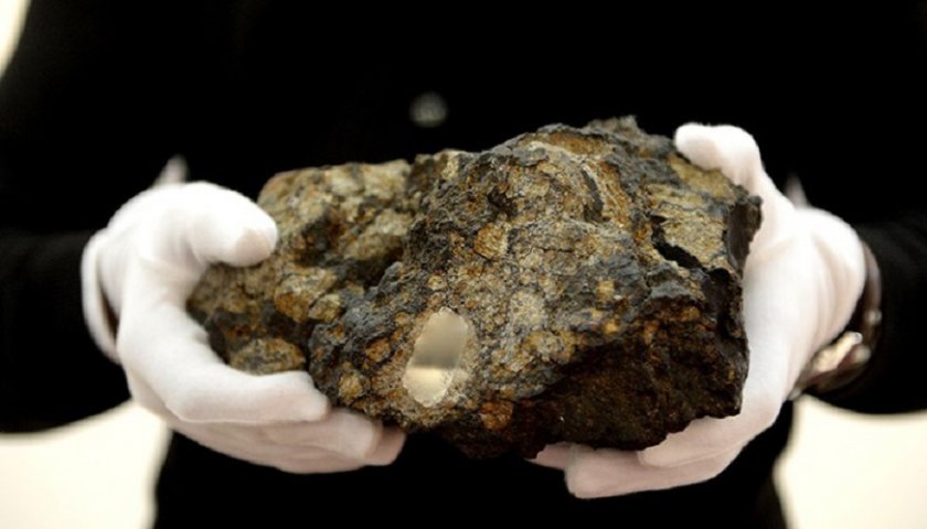 Най-големият метеорит в България пада преди 57 години във Великотърновска