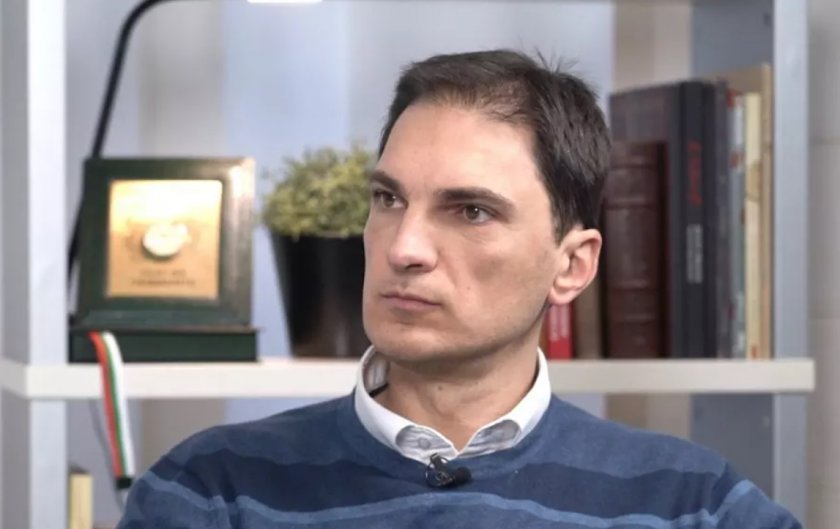 Александър Дунчев днес напусна Продължаваме промяната. Той обяви решението си