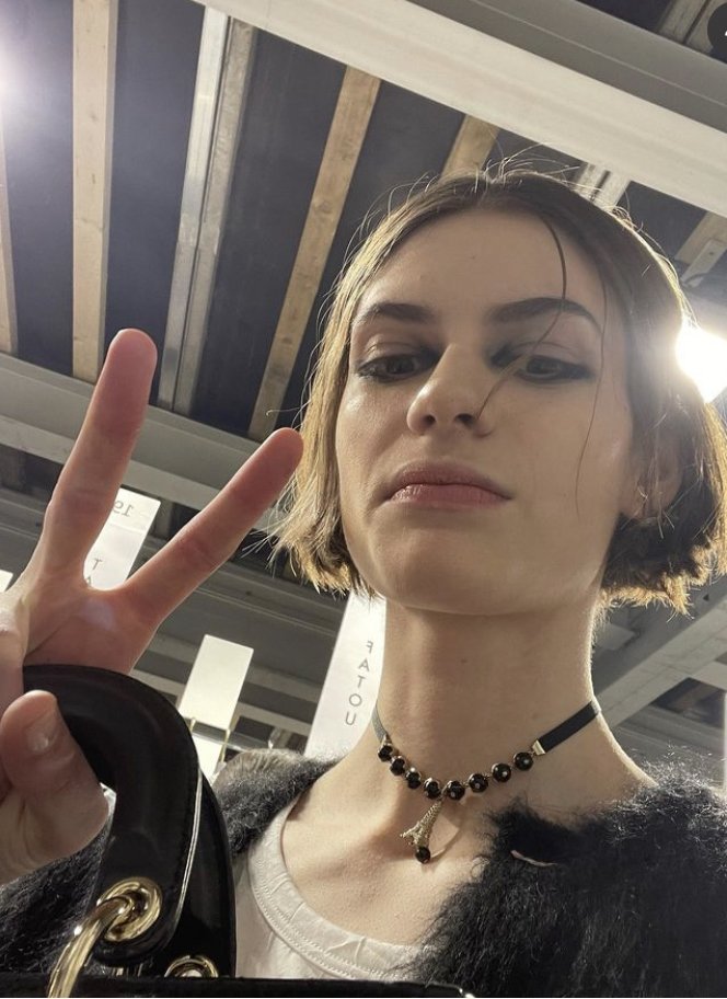 Българският модел Бойка Матова дефилира за "Диор" в Париж