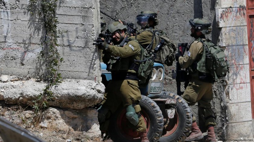 Най-малко трима палестински екстремисти бяха убити при престрелка с израелски