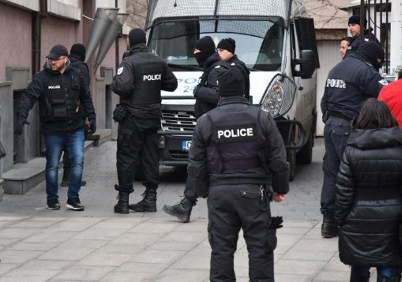 33-ма души станаха арестуваните при спецакцията на полицията във Варненска