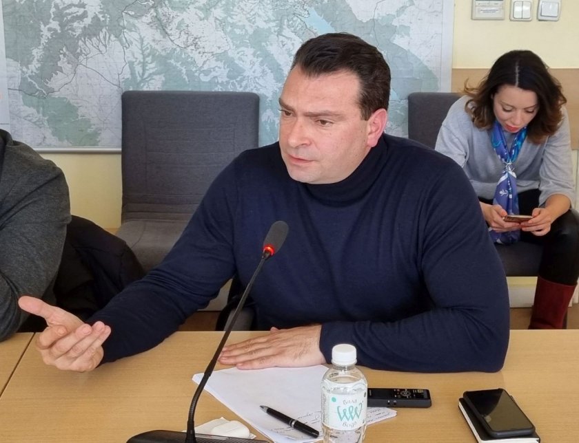 Паргов: Войната срещу паметниците ще спре ли войната срещу Украйна?