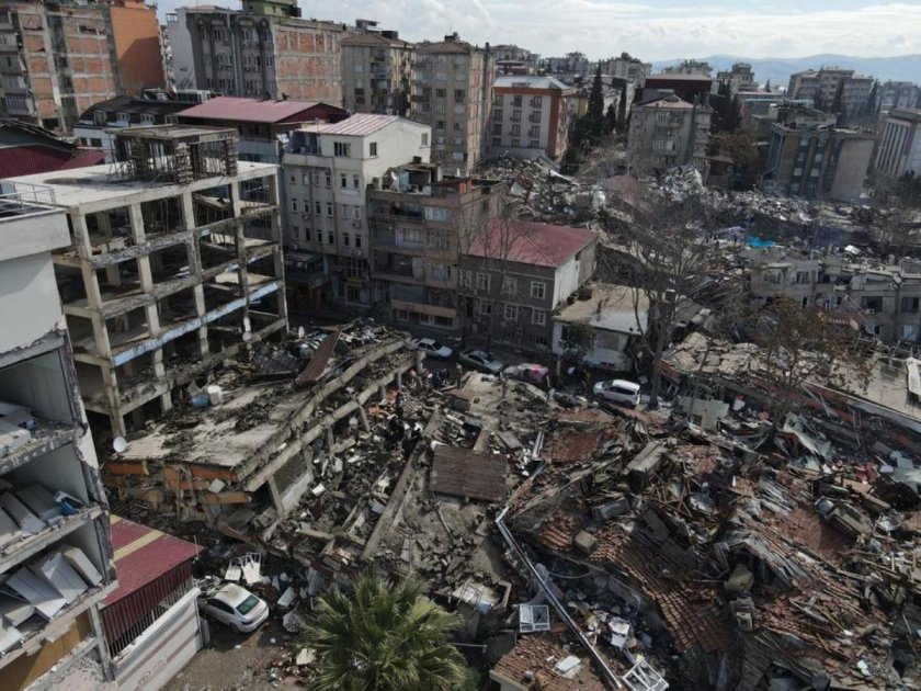 48 000 са жертвите след земетресенията в Турция