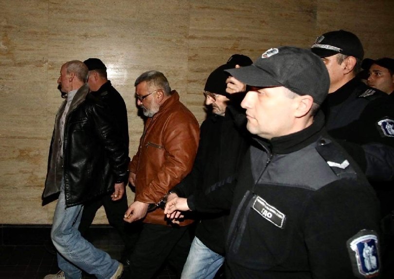 Четири пъти камионът с мигранти от Локорско бил спиран от полицията
