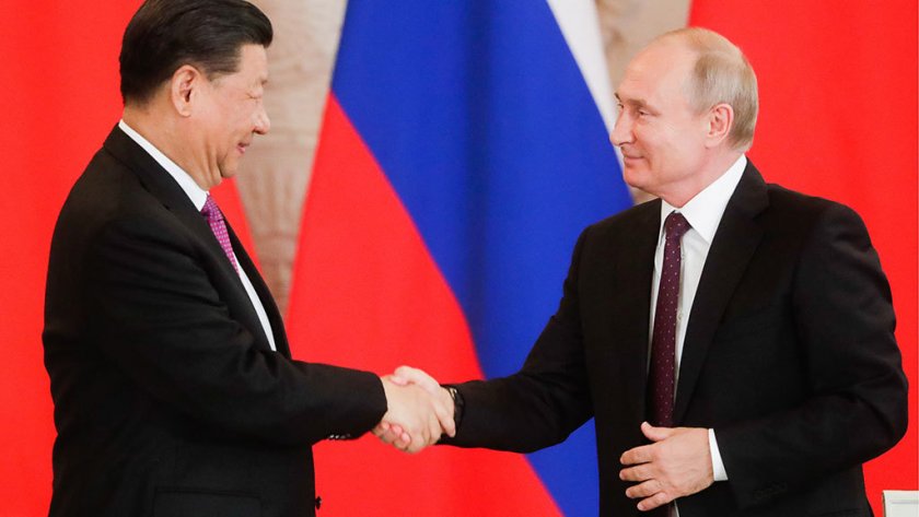 Китайският лидер Си Дзинпин днес пристигна в Москва на тридневно