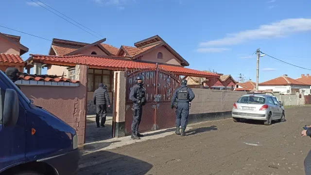 Специализирана акция на полицията в Сливенска област. В ход са проверки