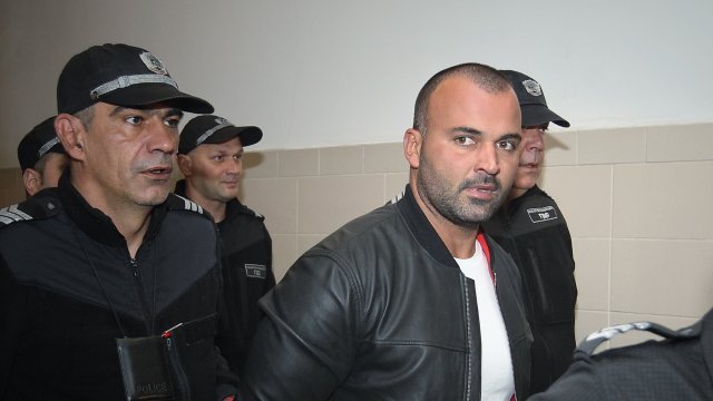 Любенов, убил французин с поршето си, остава в ареста