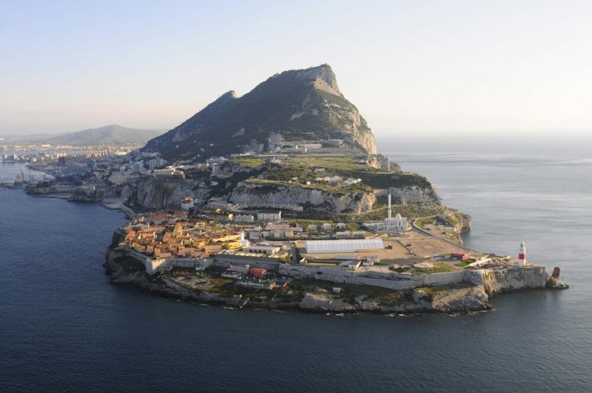 Отвъдморската британска територия Гибралтар е в безизходица, след като Лондон