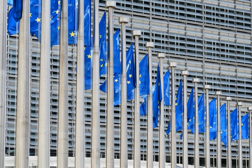 Европейската комисия съобщи, че вече е изплатила над 150 милиарда