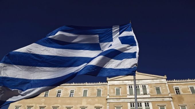 В Гърция изплащат бонуси към пенсии и заплати за Великден.Един
