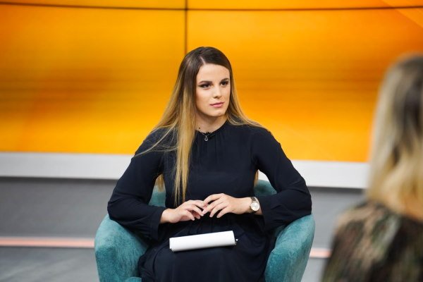 Журналистката от Българската национална телевизия Цвета (Флора) Стратиева е била