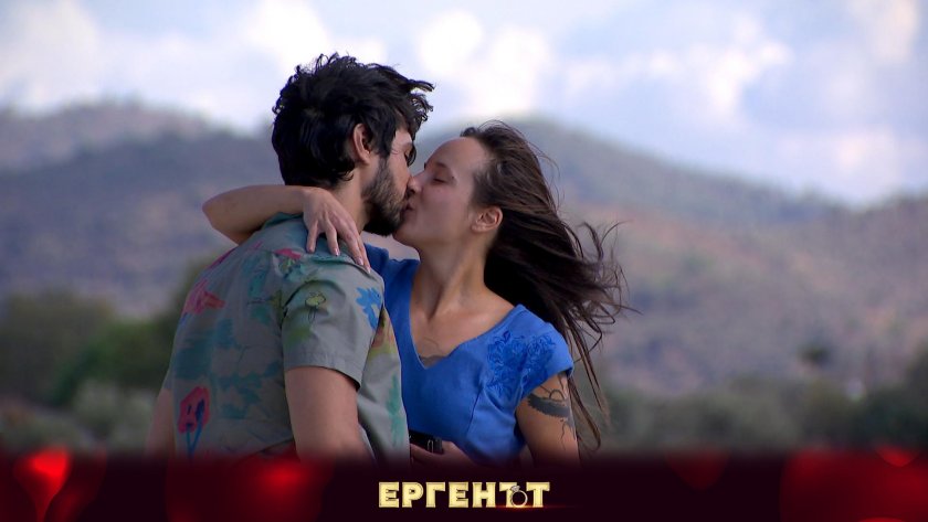 Ергенът Евгени е организирал напълно сватбата си. Пианистът ще се