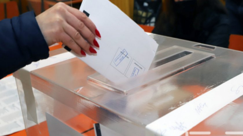 EXIT POLL: Оспорвана битка за първото и третото място