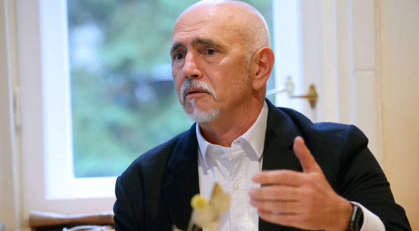 Ако са почтени, Асен Василев, Даниел Лорер и групата им