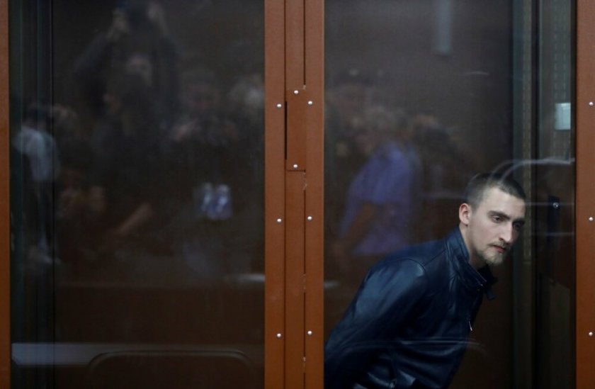 Руските власти пуснаха от ареста актьора Павел Устинов