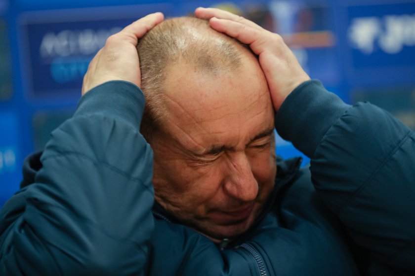 В Левски са разделени на лагери, много лагери... За този, срещу