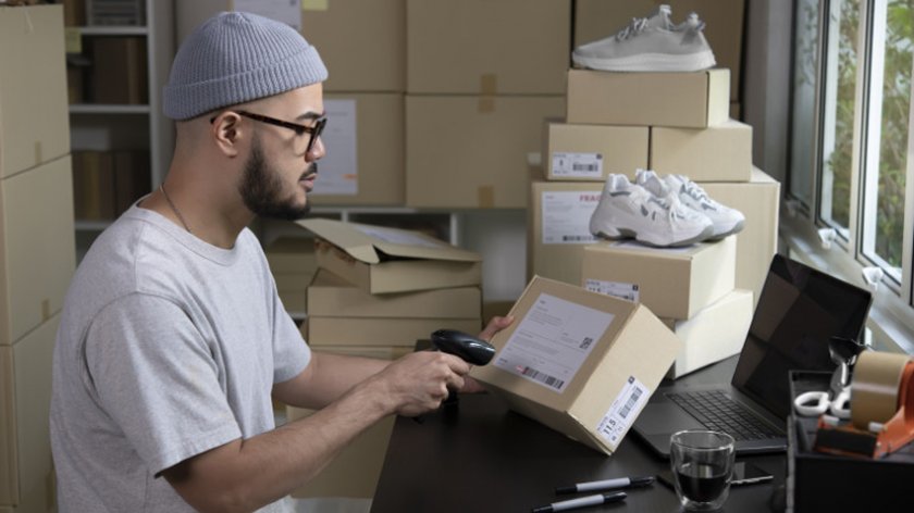 НАП: Куриерските фирми подадоха информация за над 6,1 млн. пратки от физически лица