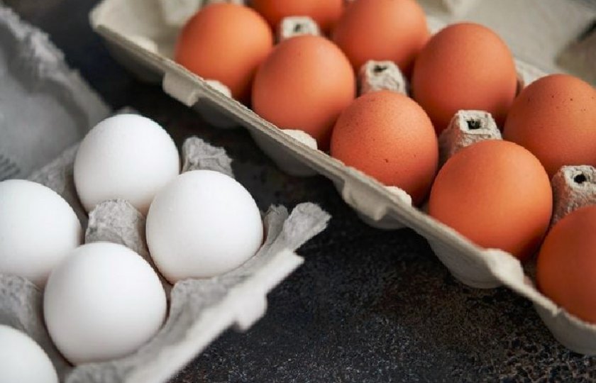 Евтини украински яйца плъзнаха в магазините дни преди Великден, пише