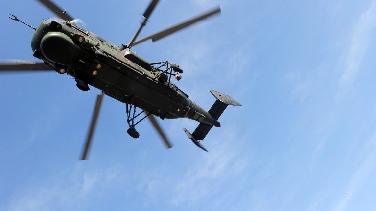 Японски военен хеликоптер се разби над океана, 10 са в неизвестност 