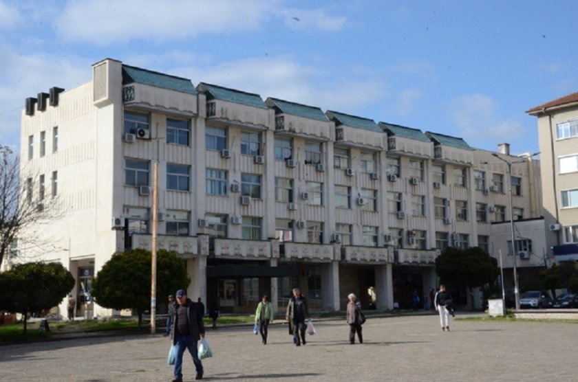 Рокади в НАП заради изборите на 2 април