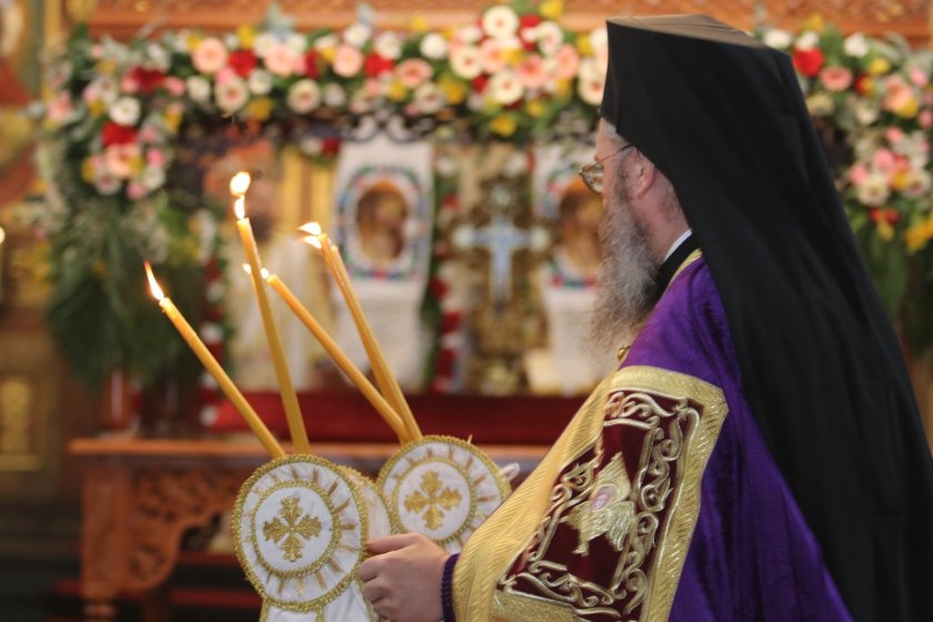 Епископ Поликарп: Исус дойде не, за да съди света, а за да спаси света (СНИМКИ)