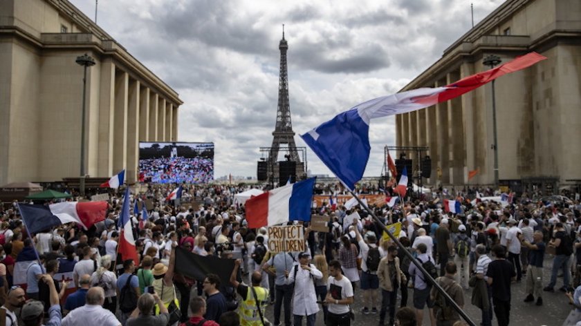 Конституционният съвет на Франция в петък утвърди по-голямата част от мерките,
