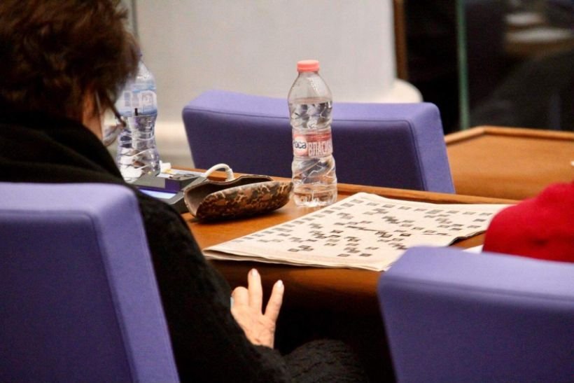 Ще продължим заседанието в сряда от 10 часа. При тази